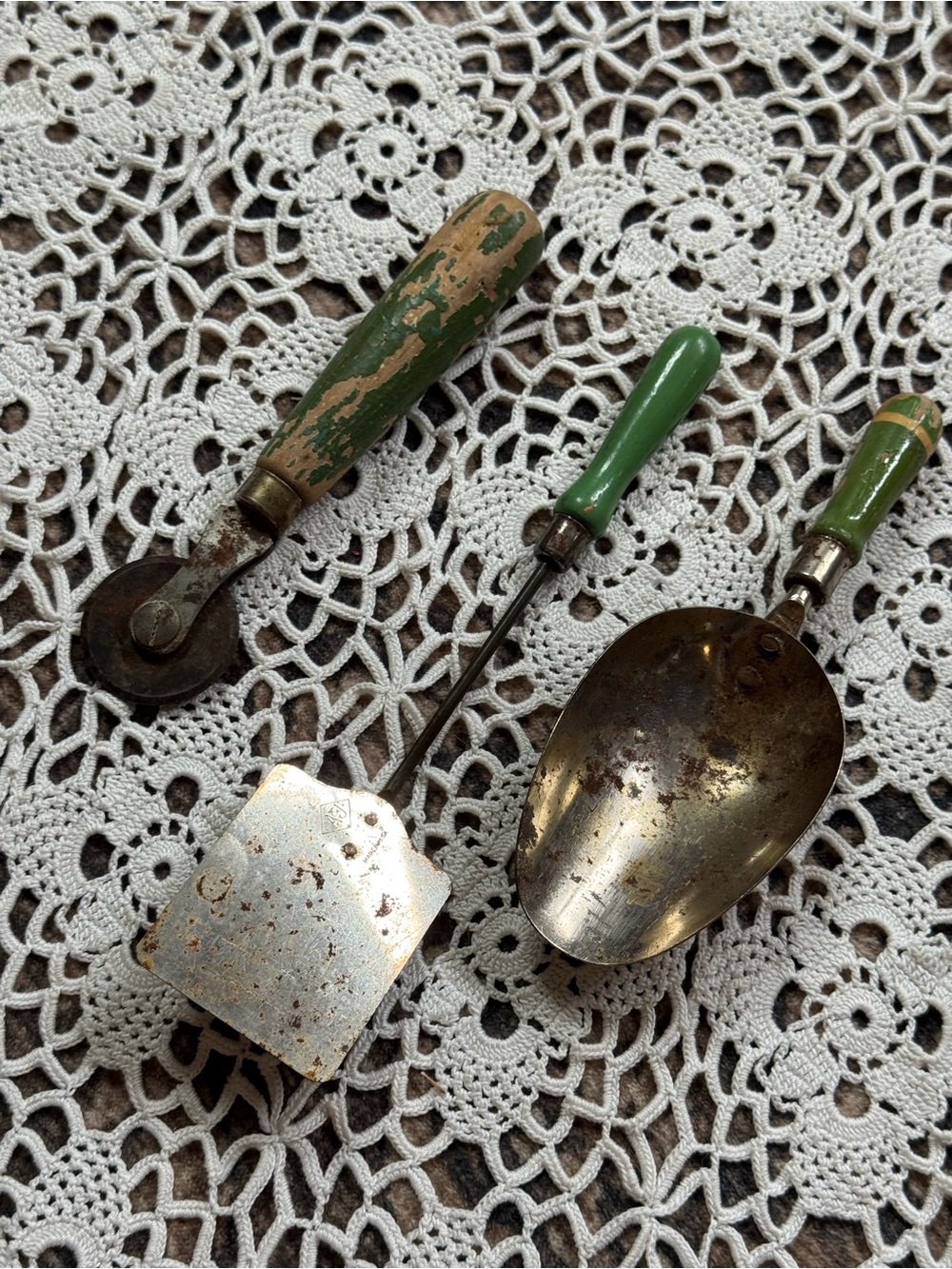 Vintage Green-Handled Metal Serving Utensils Set